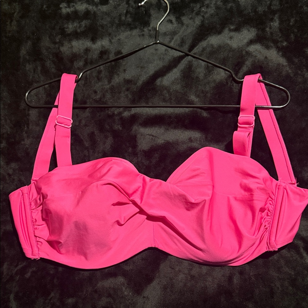 Hot Pink Bikini Top adjustable back and  removable straps. Brand new Never worn.